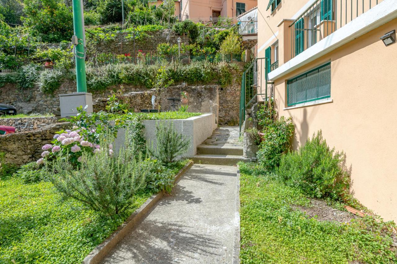 il giardino di Riomaggiore Esterno foto