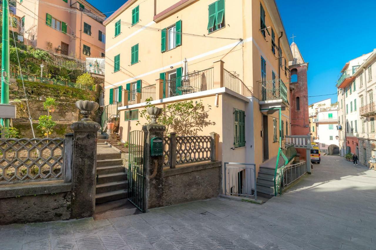 il giardino di Riomaggiore Esterno foto